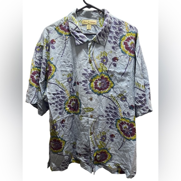 Tommy bahama silk short sleeve shorter in size extra large XL - Picture 1 of 3